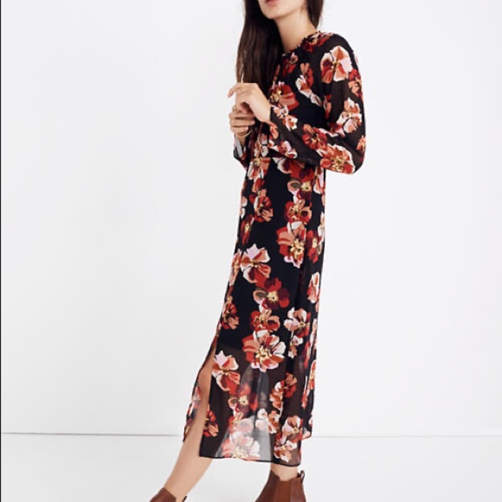 Madewell Shirred Floral Midi Dress - Picture 2 of 4